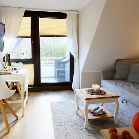 Westerlandstr. 49, W11 Apartment *